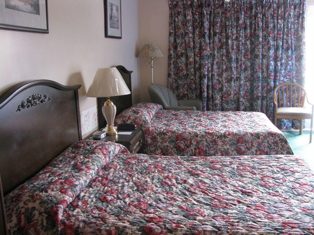 Chipican Motel Sarnia Exteriér fotografie